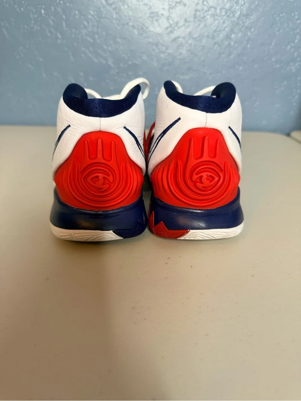 Nike Kyrie 6 USA women or Kids Sneakers size 7- BQ5599-102